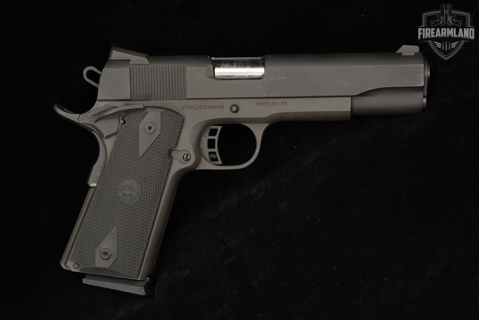 Rock Island Armory RIA M1911 A1 Standard FS 45ACP 1911 Series 70 +ORIG CASE-img-4