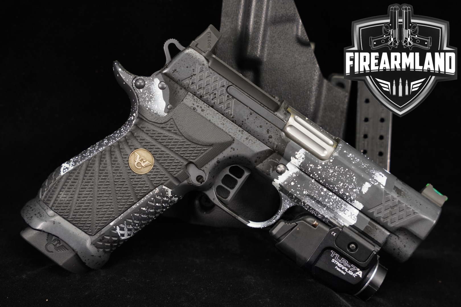 Wilson Combat (WC) EDC X9 9mm Luger Gray/Black Speckled in Excellent Condition Thumbnail
