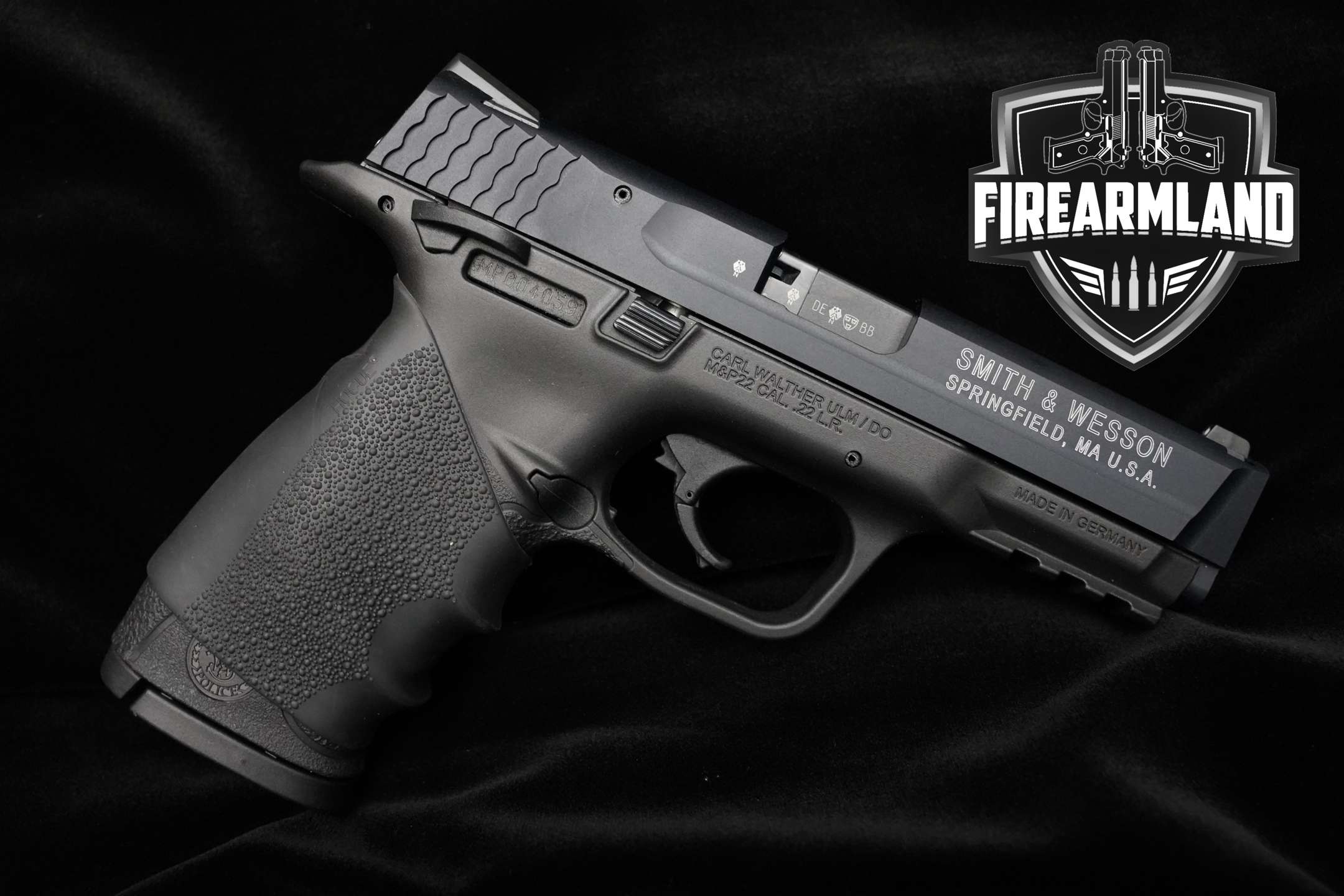 Smith & Wesson (S&W) M&P22 .22 LR Armornite in Excellent Condition Thumbnail