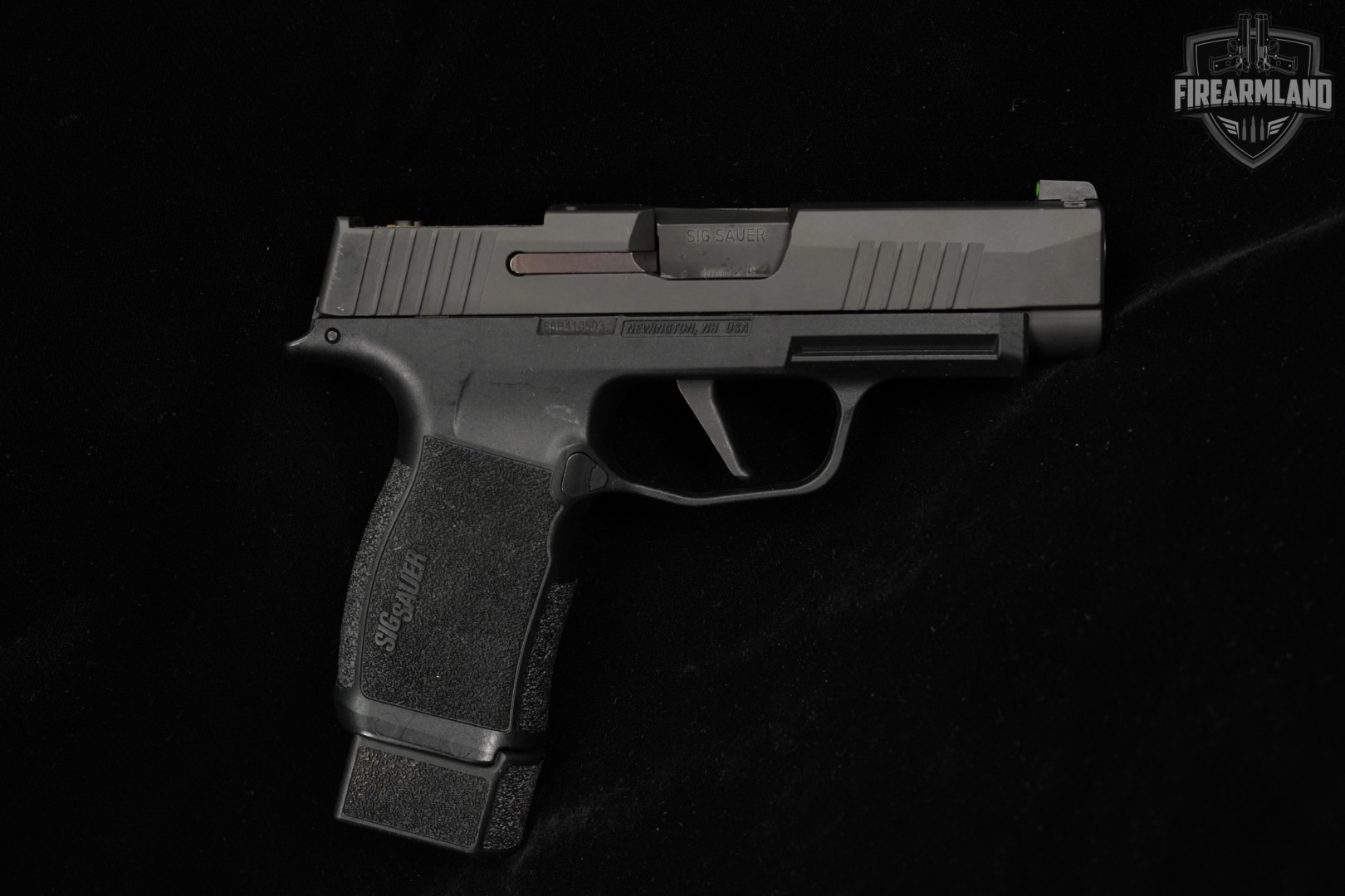 Sig Sauer P365XL 9mm Optics-Ready P 365 XL P365 +3 MAGS, ORIG CASE HOLSTER-img-3