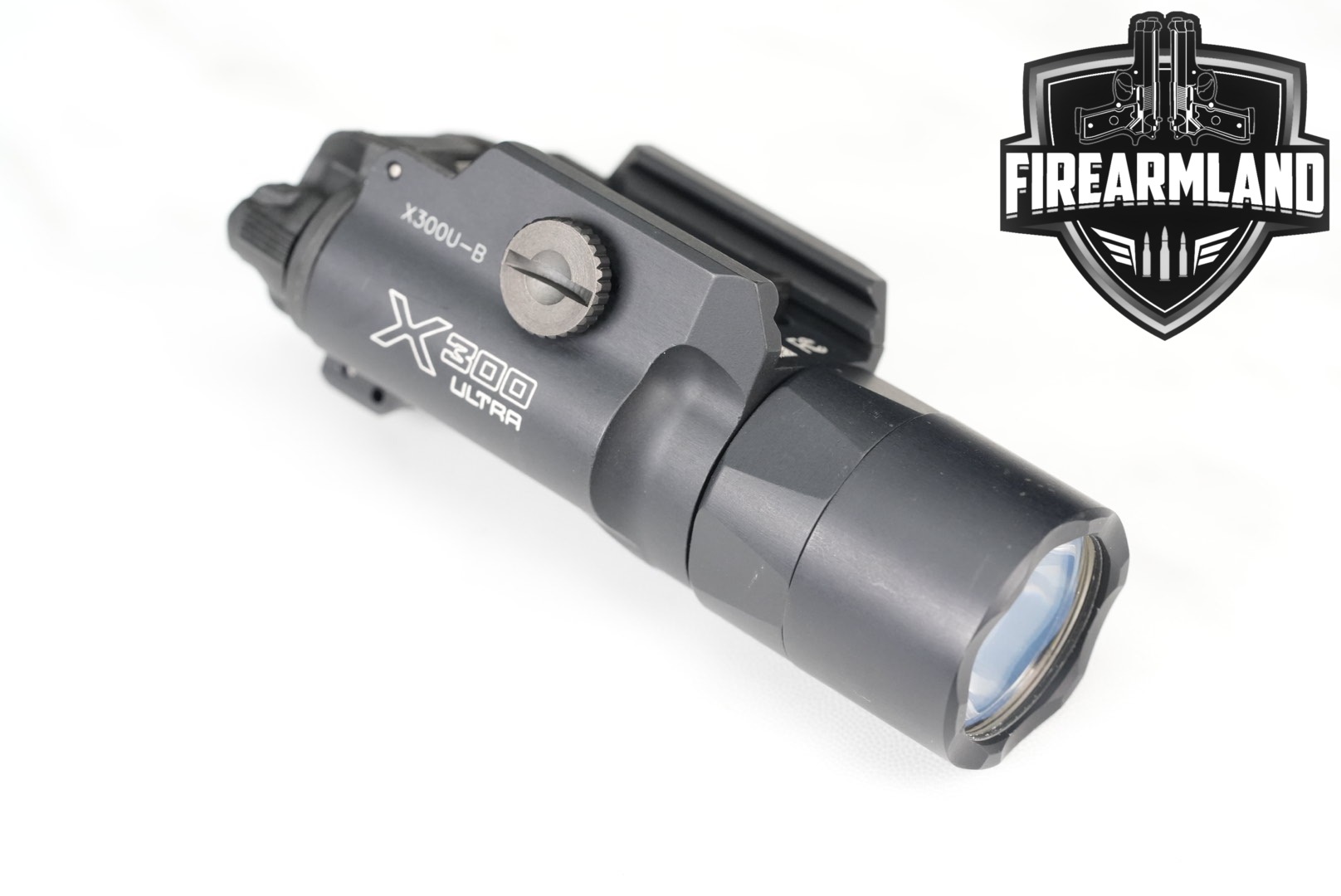 Streamlight X300 Ultra X300U-B in Excellent Condition Thumbnail