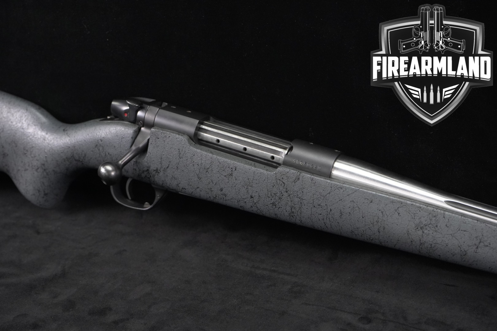 Weatherby Mark V Ultra Lightweight .300 Wby. Mag. Stainless & Grey Spiderweb in Good Condition Thumbnail