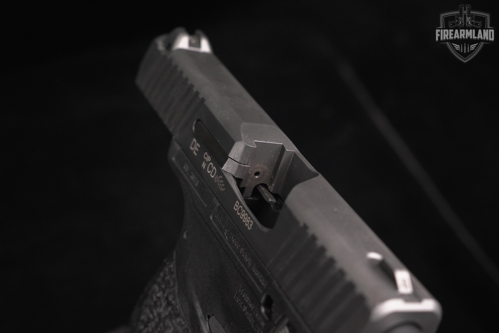 Walther PPS M2 9mm 3.18" +3 MAGS & ORIG CASE-img-11