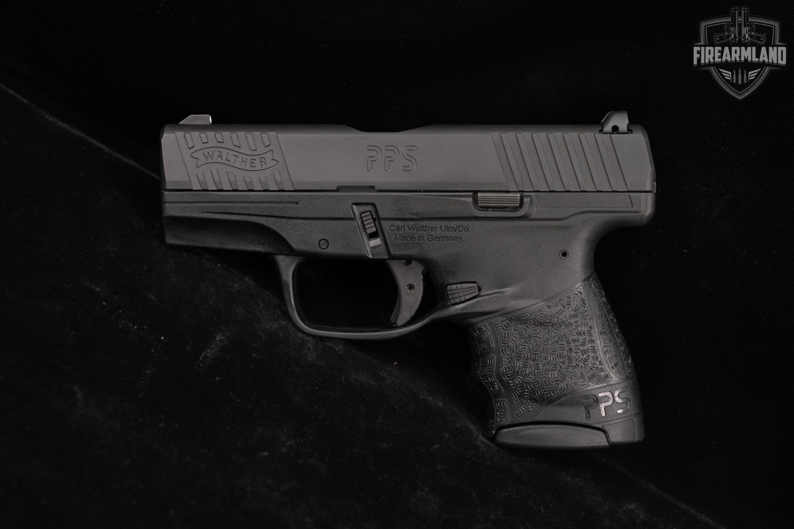 Walther PPS M2 9mm 3.18" +3 MAGS & ORIG CASE-img-3