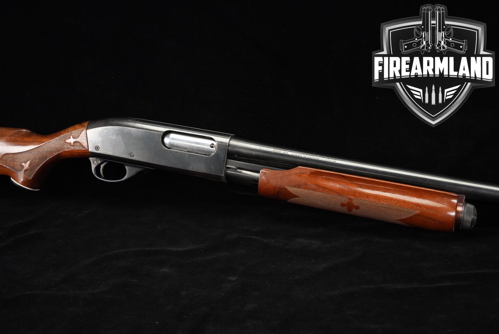 Remington Model 870 Wingmaster Magnum 12 Gauge Blued & Wood in Good Condition Thumbnail