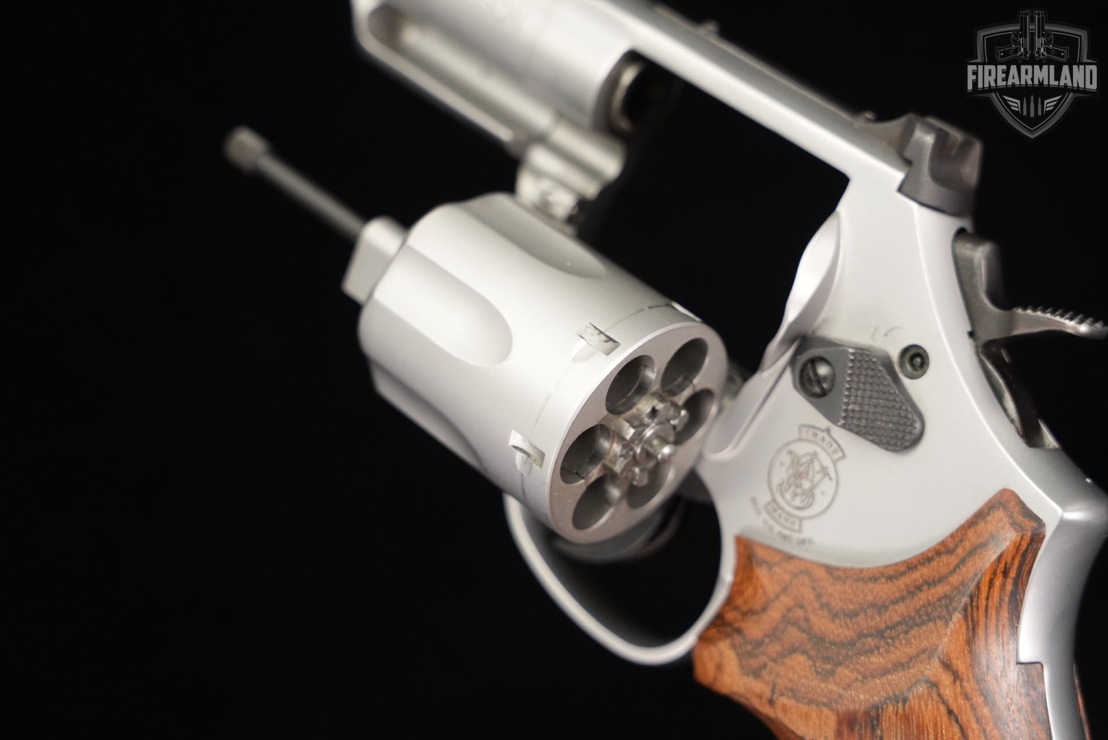 Smith & Wesson Model 66-8 Combat Magnum S&W 357 Mag 2.75 Stainless DA/SA-img-10