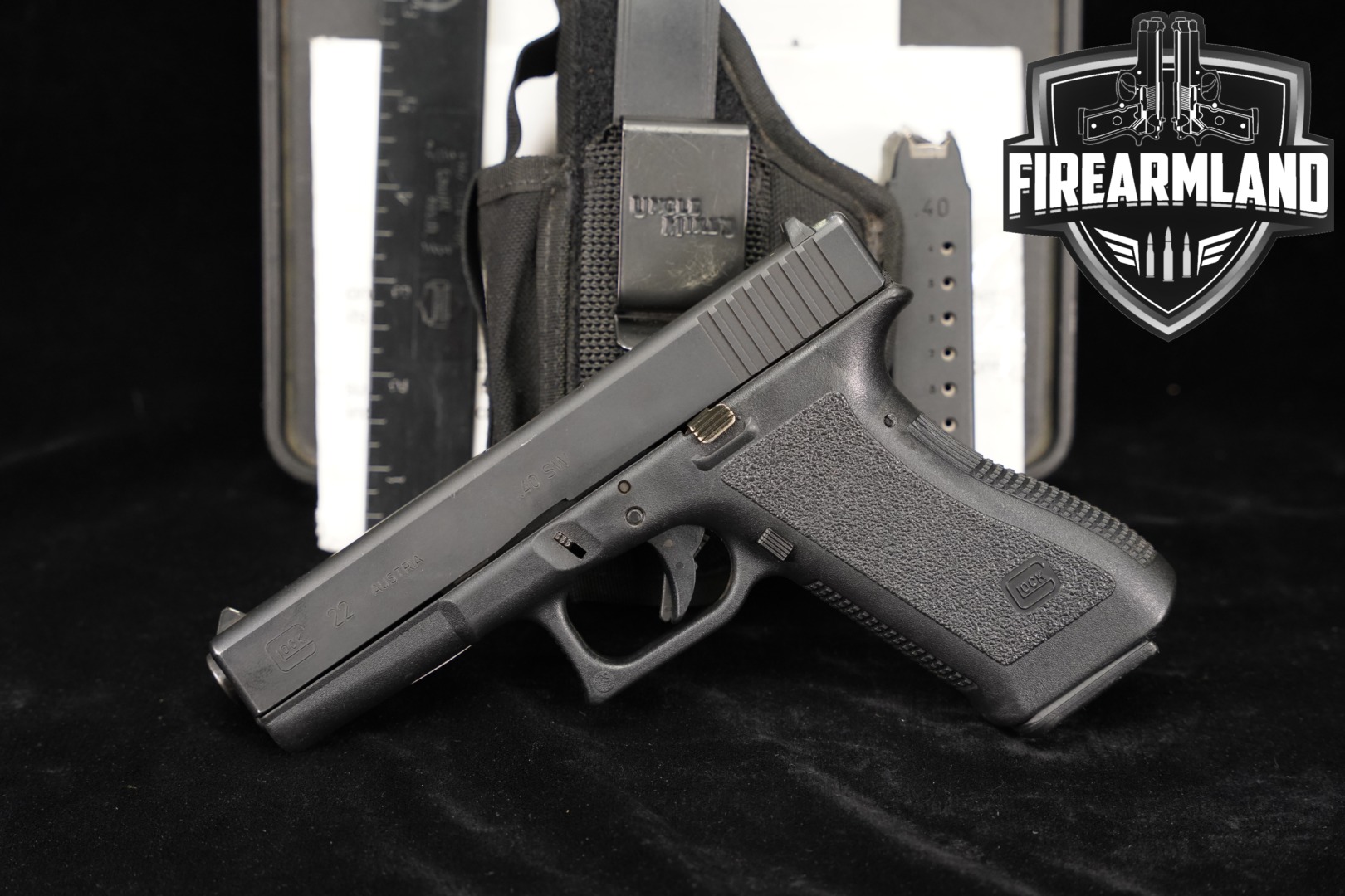 Glock G22 Gen 2 .40 S&W Black in Good Condition Thumbnail