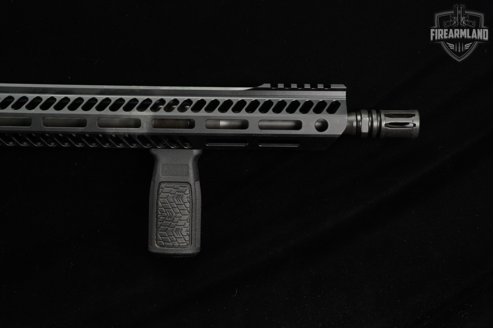 Rock River Arms LAR-15M RRAGE 3G 5.56 NATO AR AR15 16" 15-M +VORTEX SCOPE-img-6