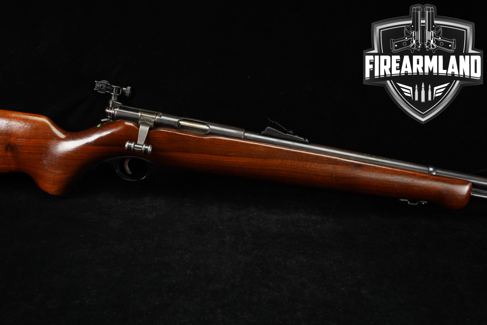 Mossberg Model 146B .22 LR Blued & Walnut in Good Condition Thumbnail
