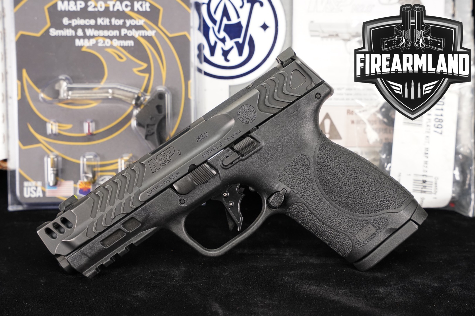 Smith & Wesson (S&W) M&P9 Performance Center M2.0 Compact Carry Comp 9mm Luger Two-Tone Gray in Very Good Condition Thumbnail