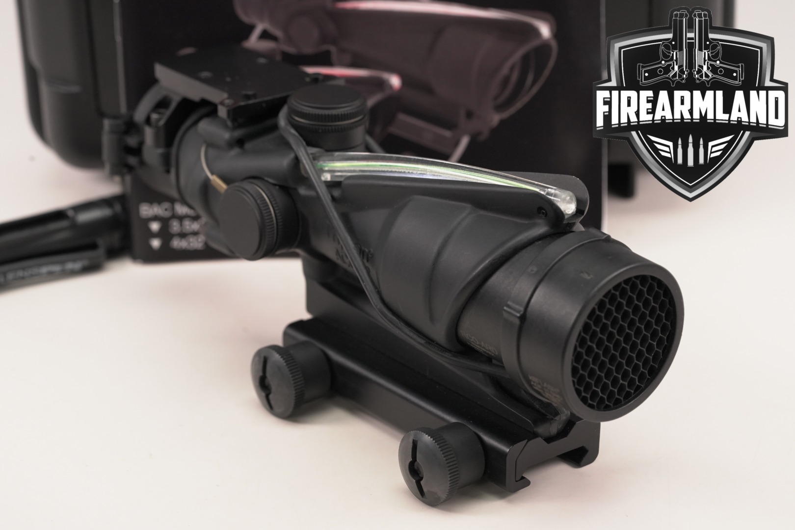 Trijicon ACOG 4X32 USMC RCO Riflescope - M16A4 Green Chevron TA31 Scope-img-0