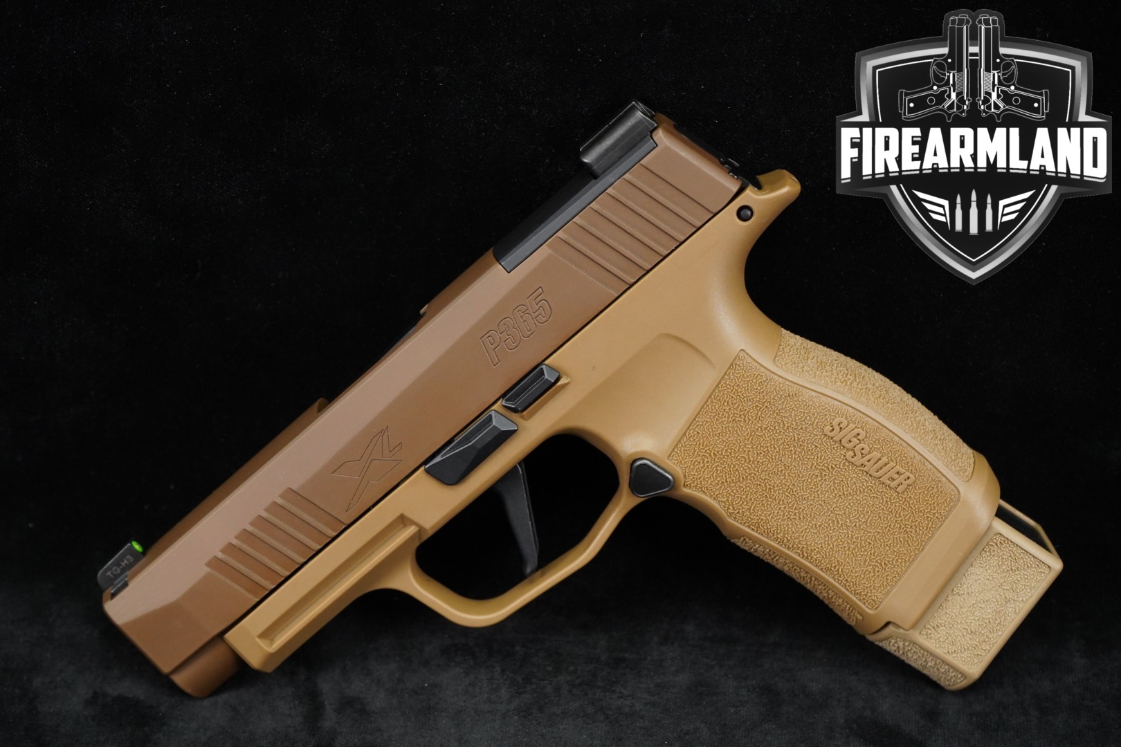 Sig Sauer P365 XL 9mm Luger Coyote Brown in Very Good Condition Thumbnail