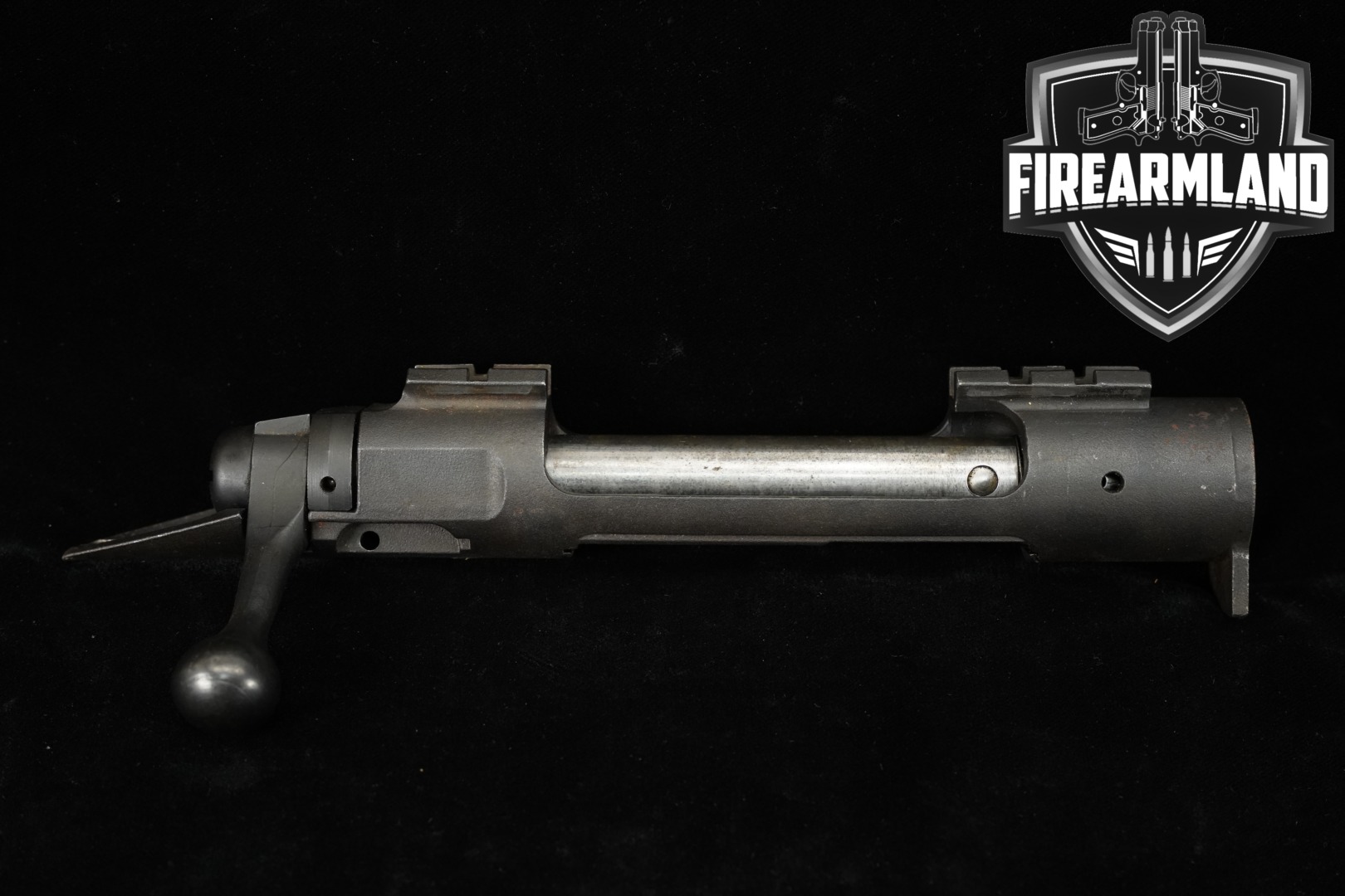 Savage Arms Model 110 Long Action, Right-Hand, Side Bolt-Release Multi Black in Good Condition Thumbnail
