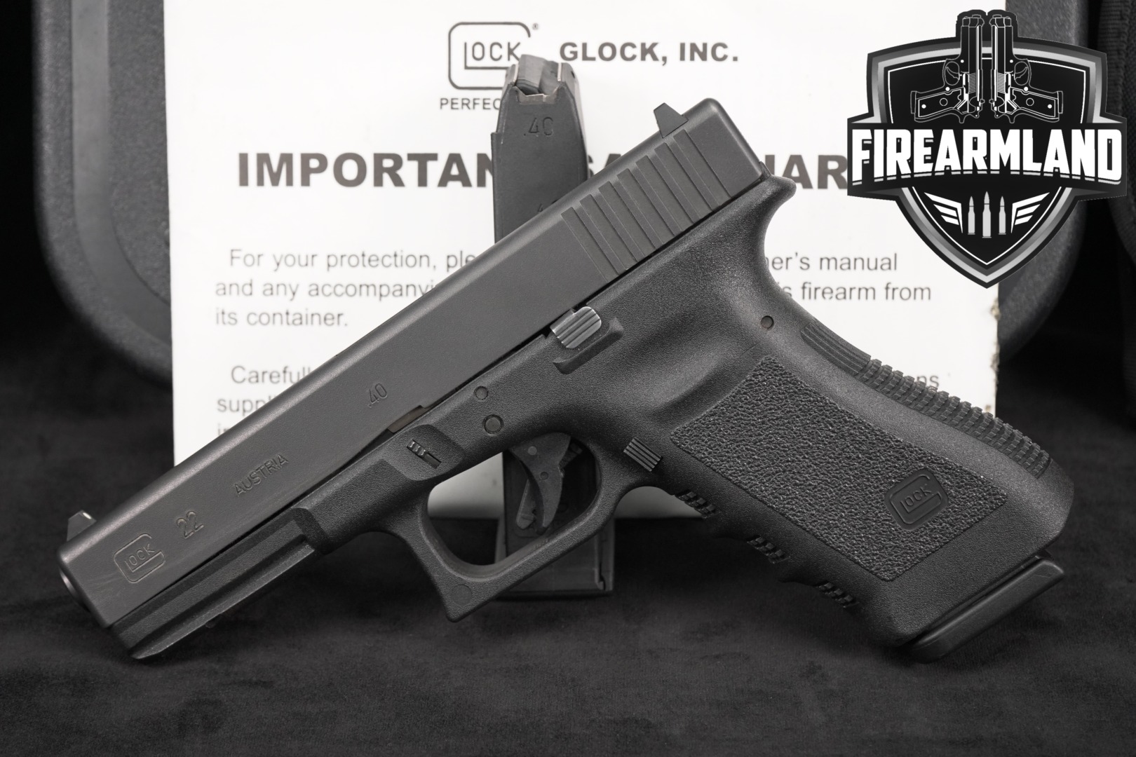 Glock 22 Gen 3 .40 S&W Black in Very Good Condition Thumbnail