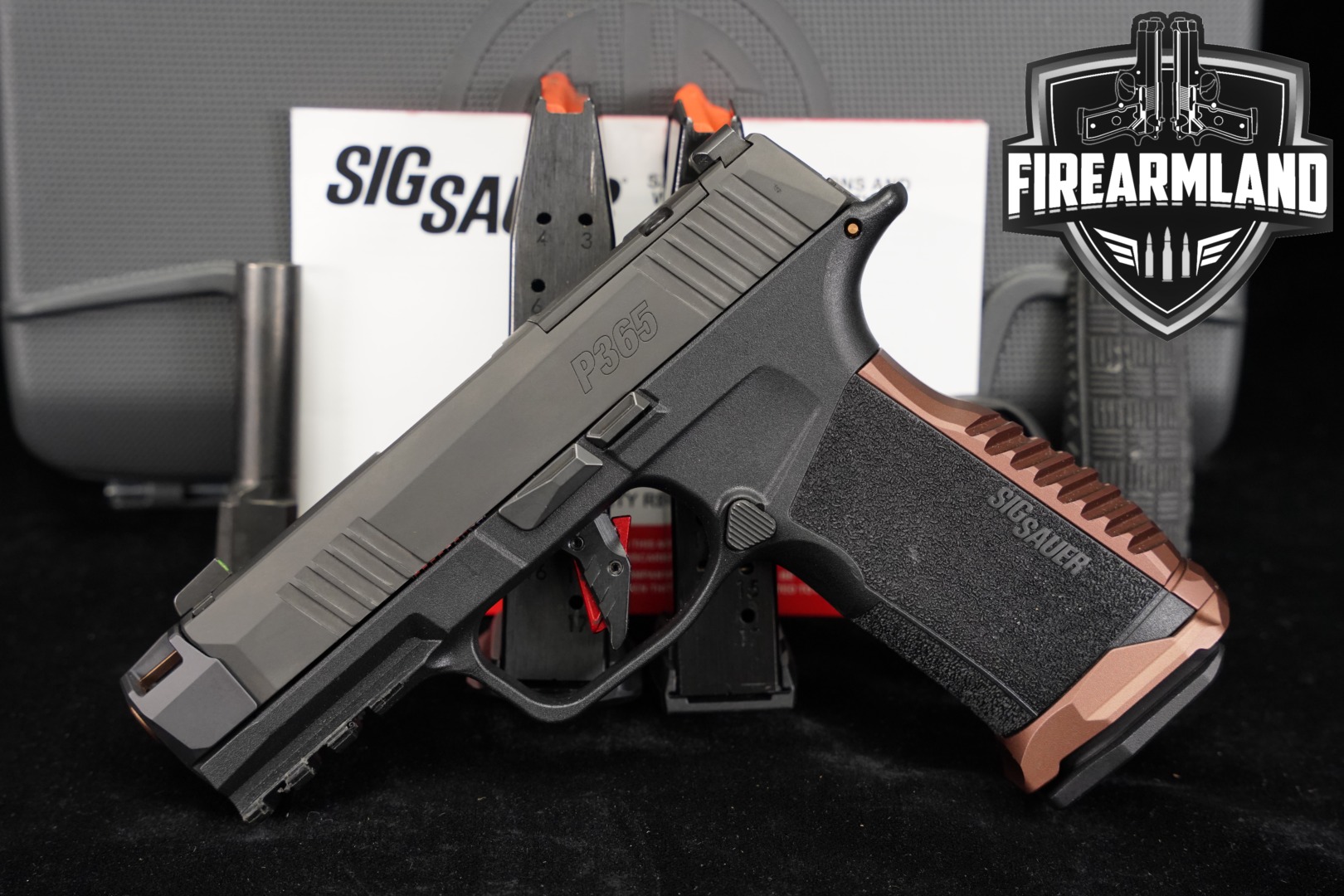 Sig Sauer P365 X-Macro 9mm Luger Black in Very Good Condition Thumbnail