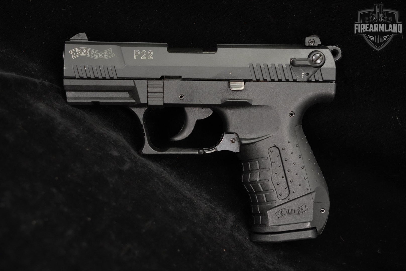 Walther P22 22LR 3.4" P-22 +2 MAGS & ORIG CASE-img-3