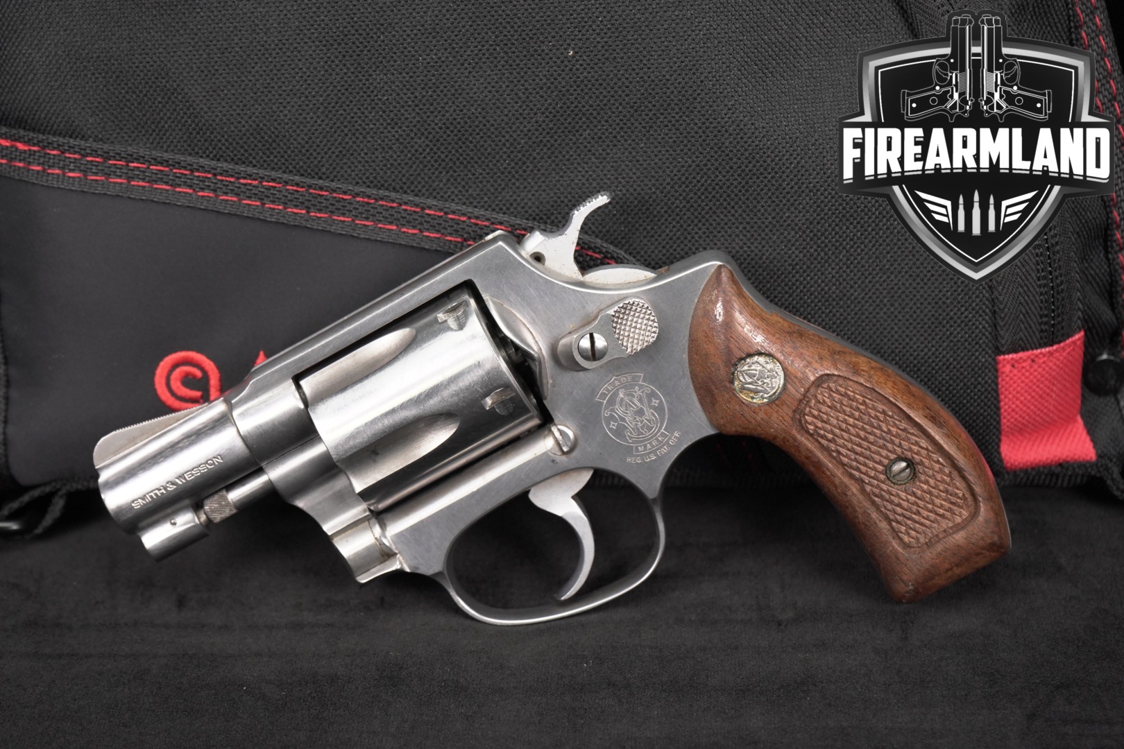 Smith & Wesson (S&W) Model 60 .38 Spl. Satin Stainless in Good Condition Thumbnail