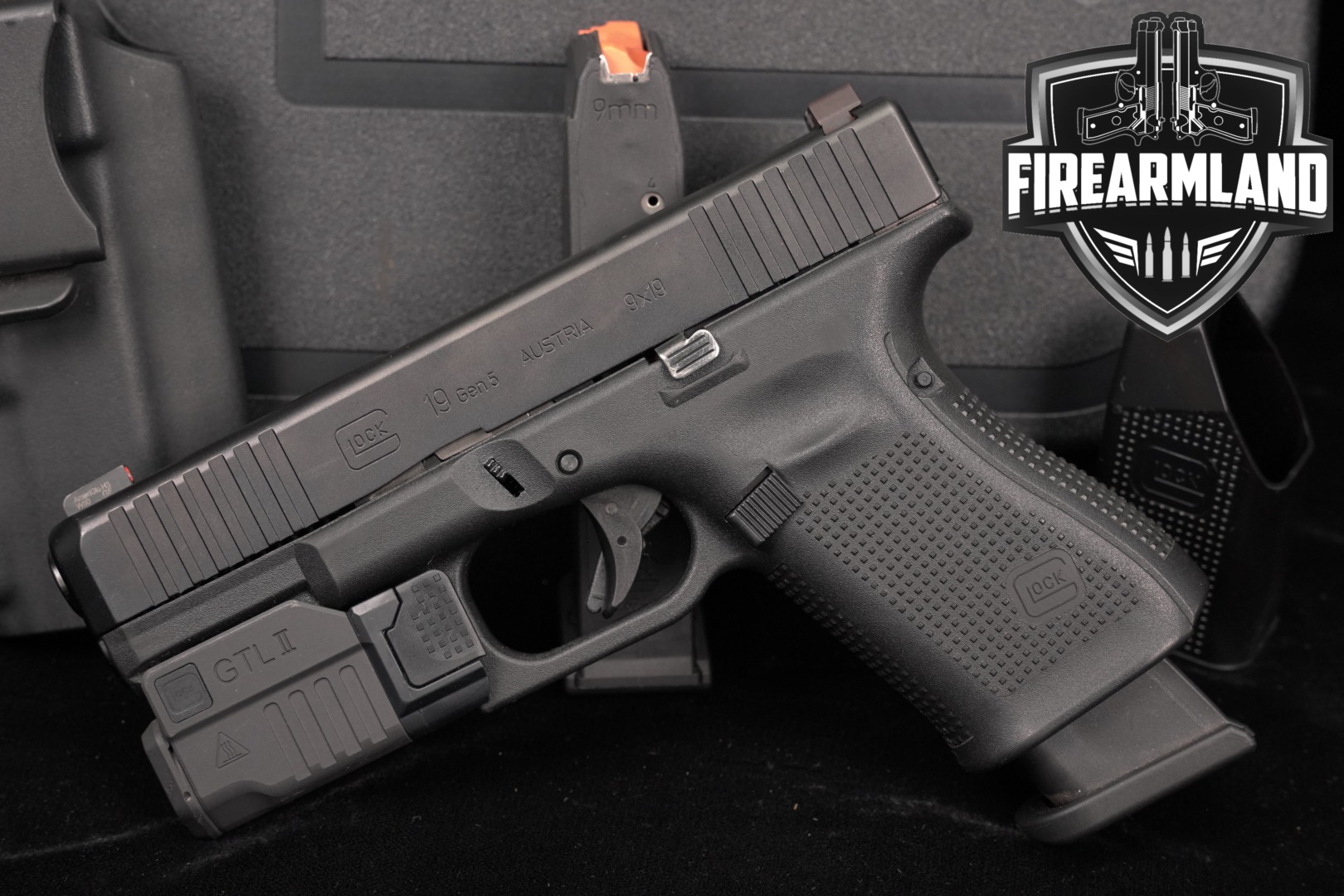 Glock 19 Gen5 G19 Gen 5 9mm 4.02 +2 MAGS, ORIG CASE, GTL II LIGHT