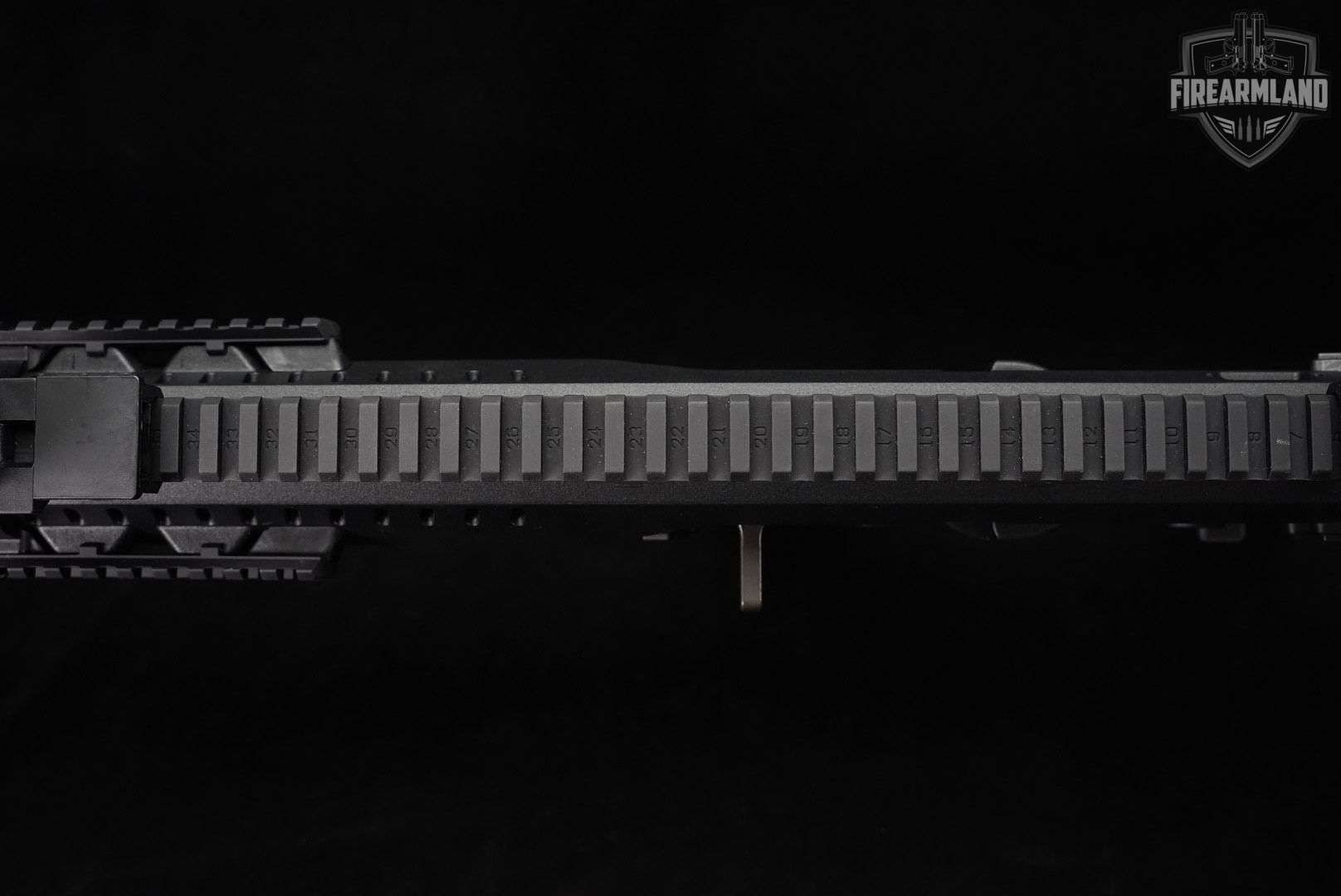 Beretta ARX100 5.56 NATO 16" ARX-100 +5 MAGS & ORIG CASE-img-13