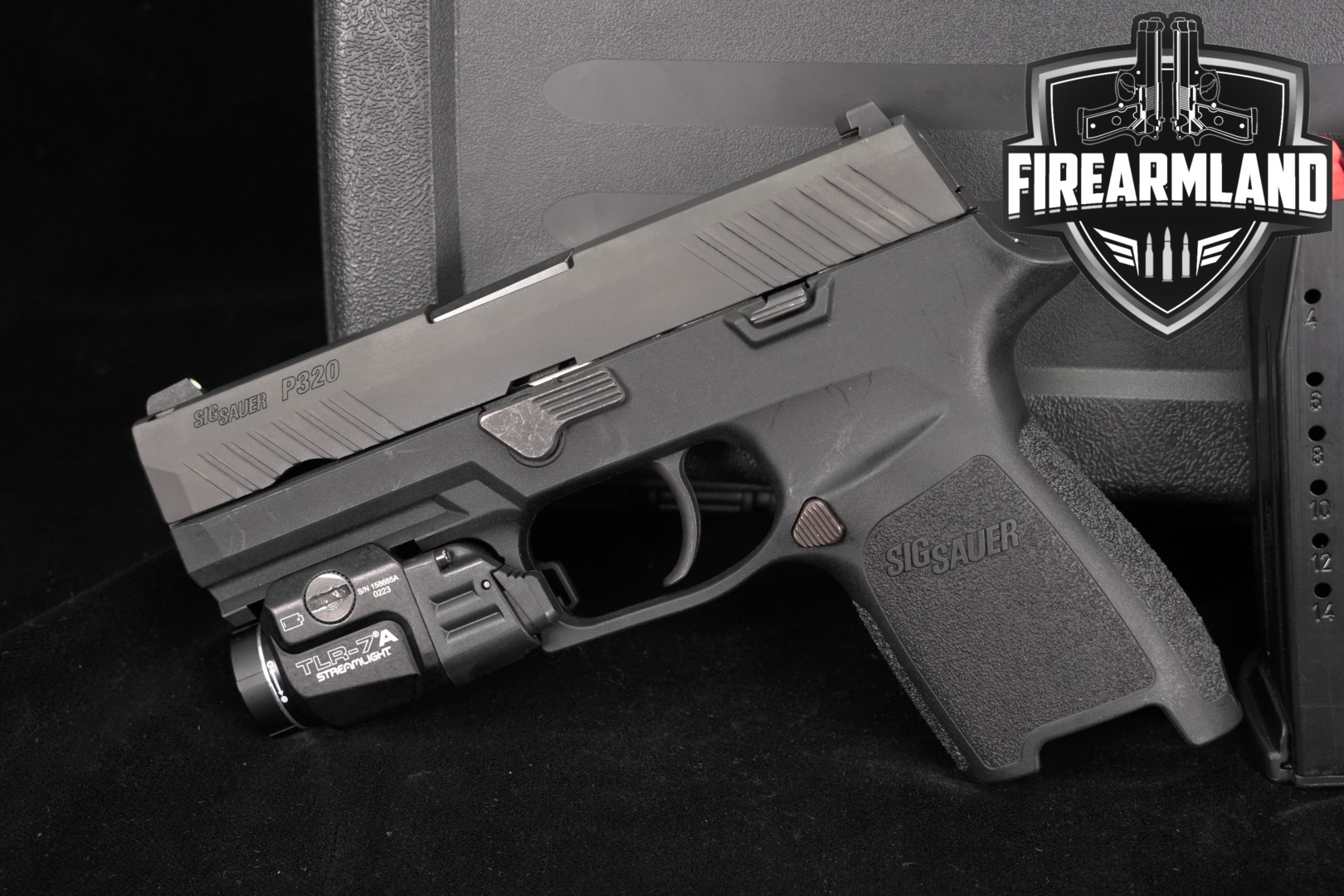 Sig Sauer P320 Compact 9mm Luger Black in Very Good Condition Thumbnail