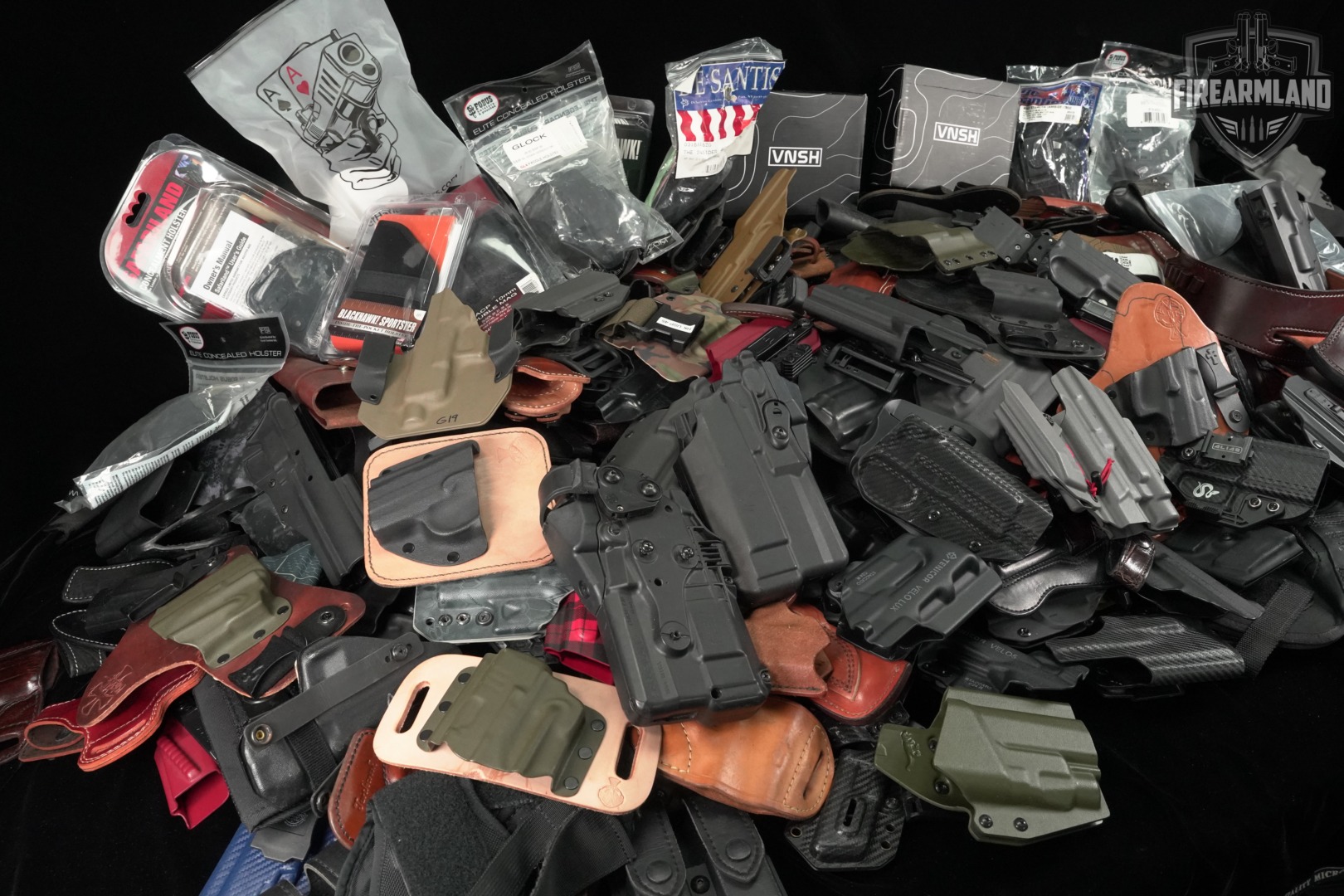 200+ Lot of Assorted Holsters & Gun Leather Holster-img-3
