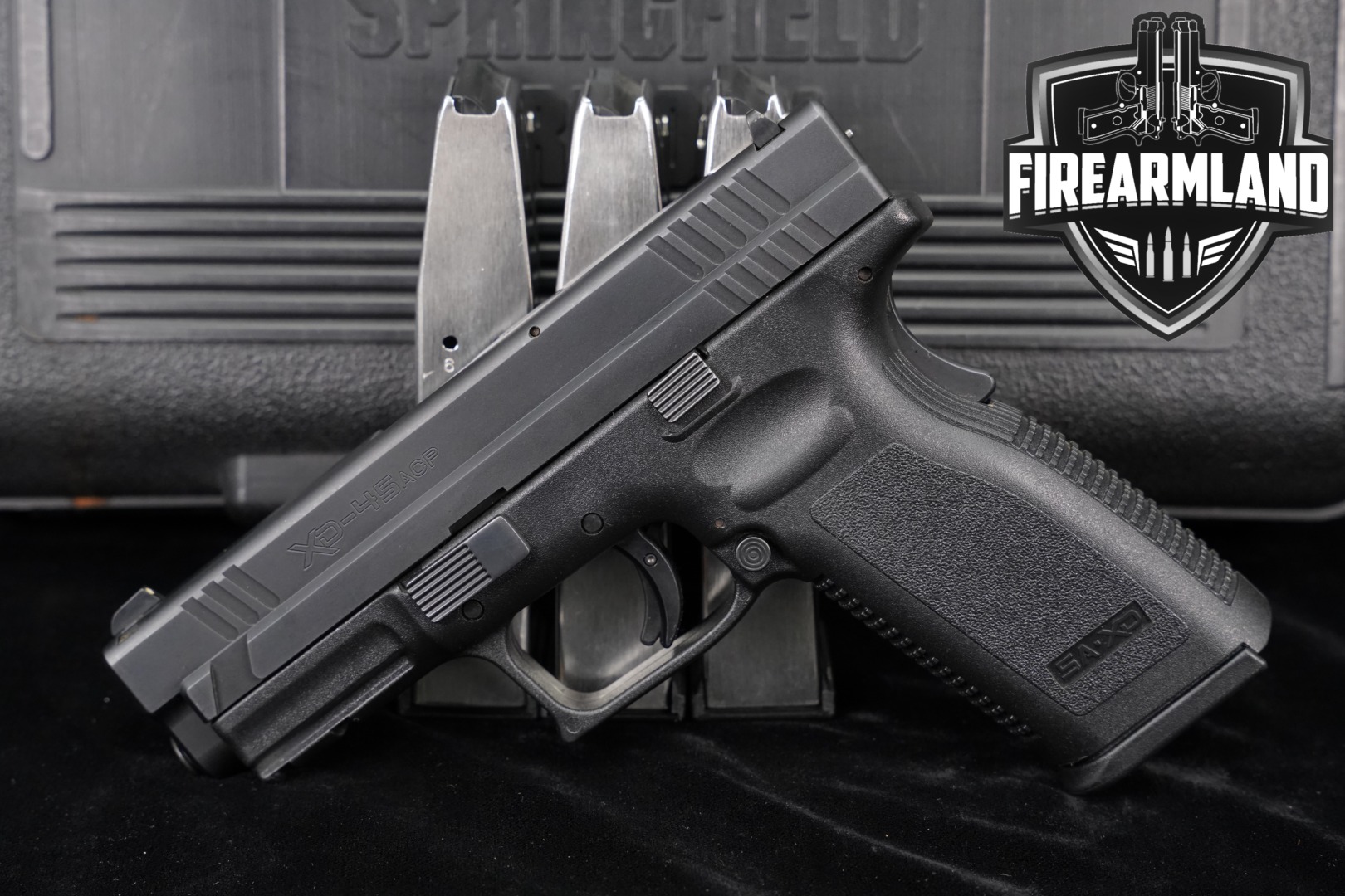 Springfield Armory XD 4" Service Model .45 ACP Black in Very Good Condition Thumbnail