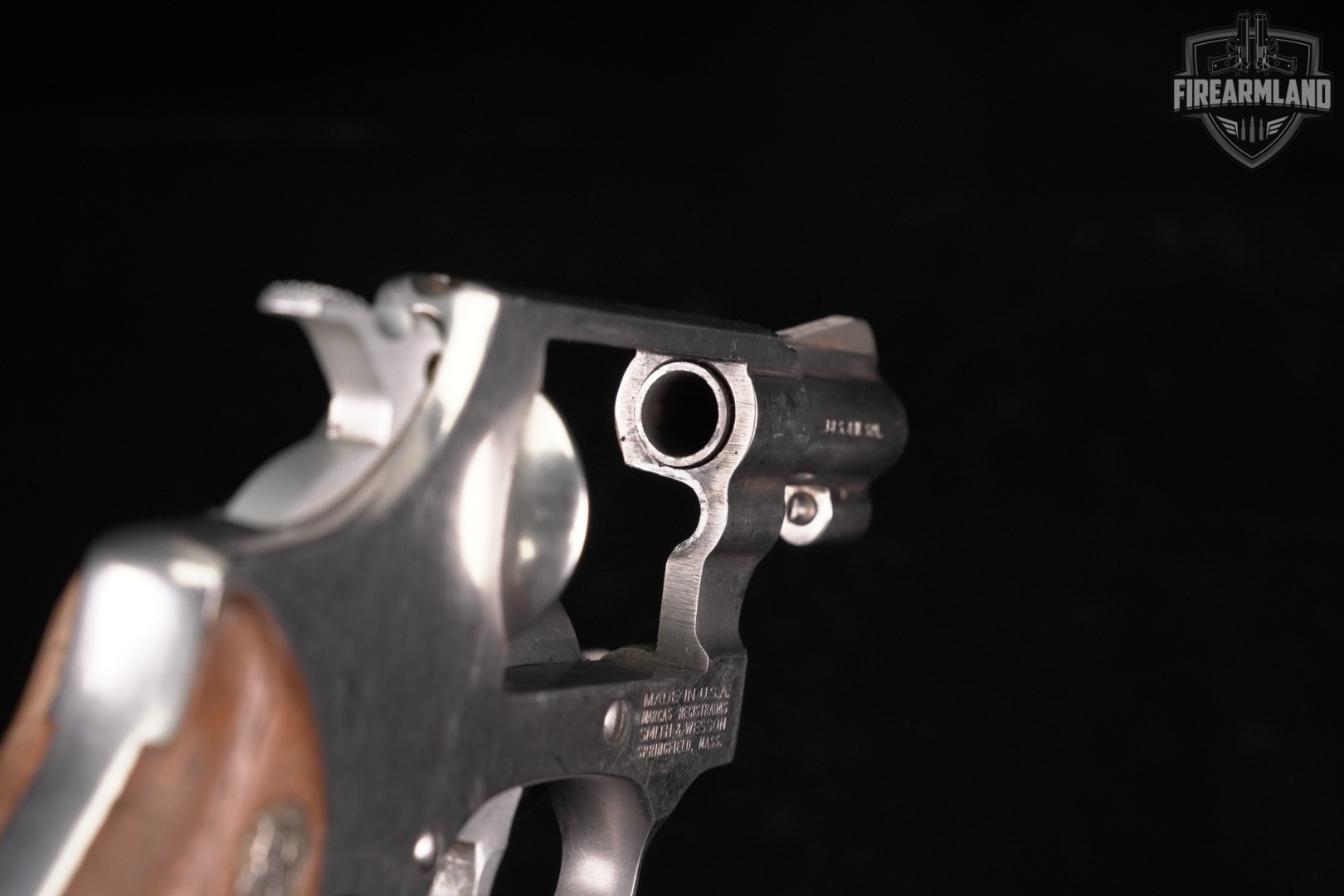 Smith & Wesson Model 60-7 Chiefs Special S&W Stainless 38Special 2" DA/SA-img-15