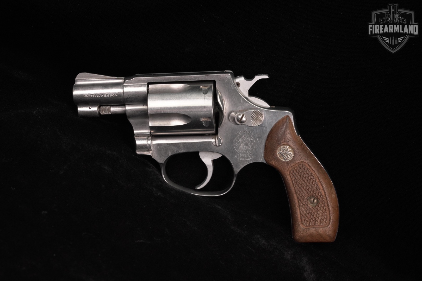 Smith & Wesson Model 60-7 Chiefs Special S&W Stainless 38Special 2" DA/SA-img-2