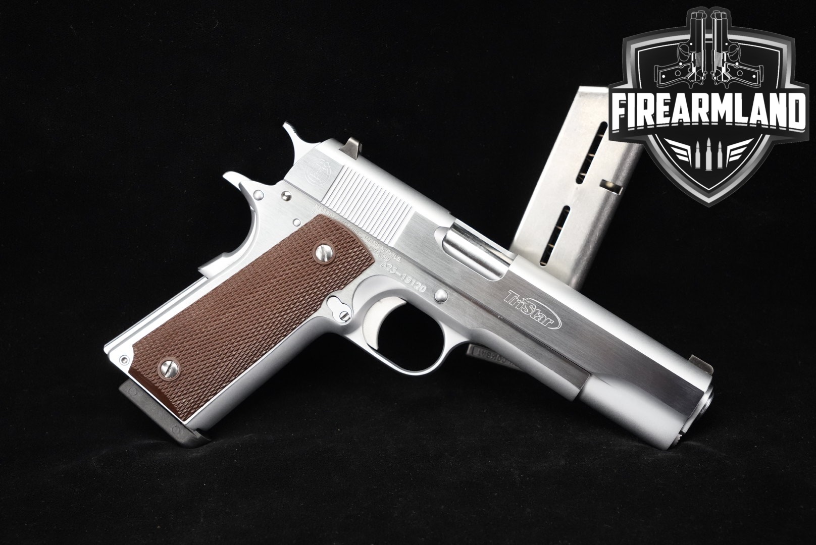 Metro Arms Corp. American Classic Government 9mm Luger Silver in Very Good Condition Thumbnail