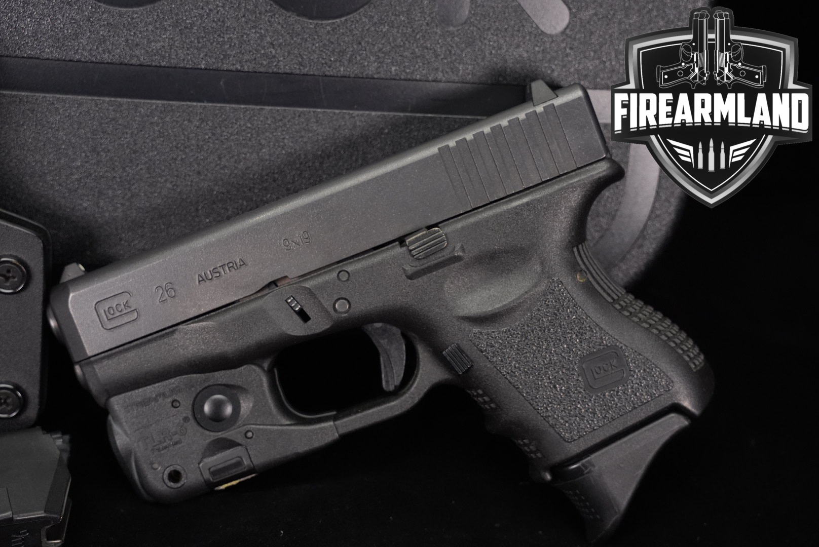 Glock 26 Gen3 G26 Gen 3 9mm 3.42" +2 MAGS, ORIG CASE, HOLSTER, STREAMLIGHT-img-0