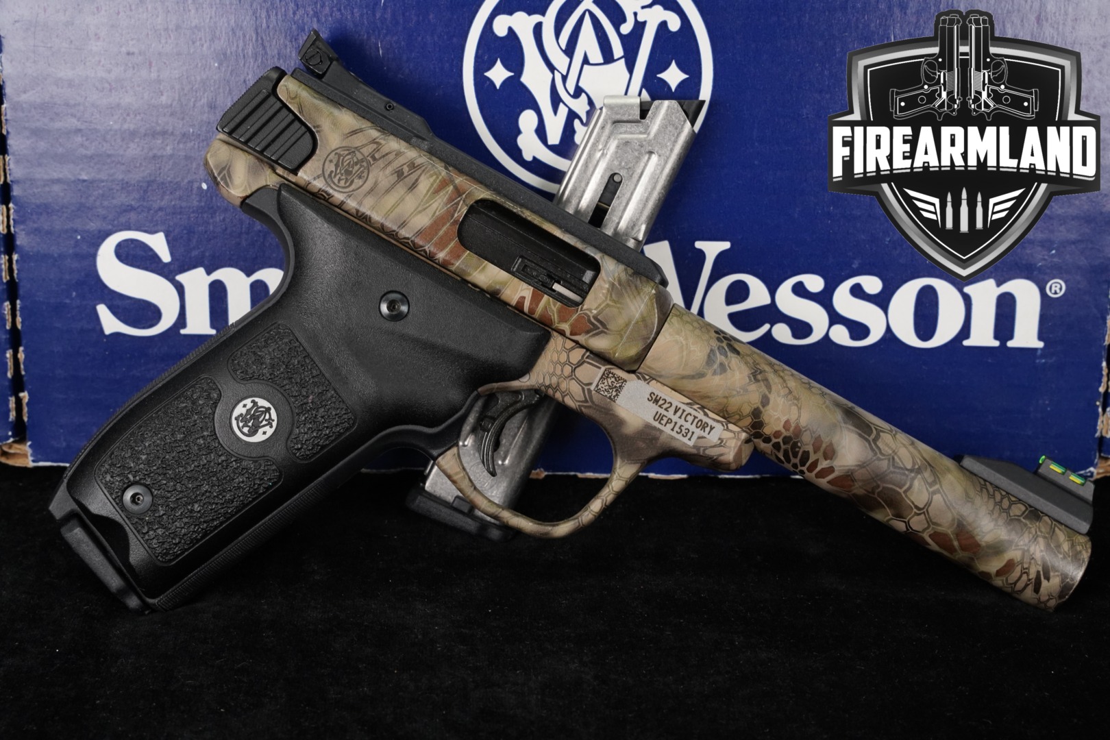 Smith & Wesson (S&W) SW22 Victory Kryptek Highlander .22 LR Kryptek Highlander Camo in Excellent Condition Thumbnail