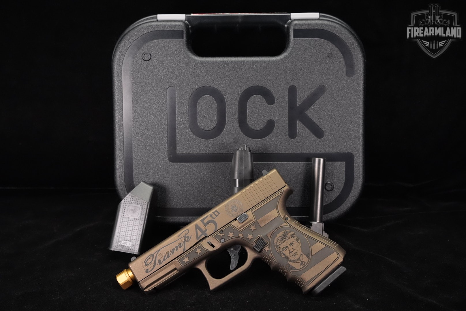 Glock 19 Gen4 G19 Gen 4 TRUMP 45th 9mm THREADED +2 MAGS & ORIG CASE-img-2