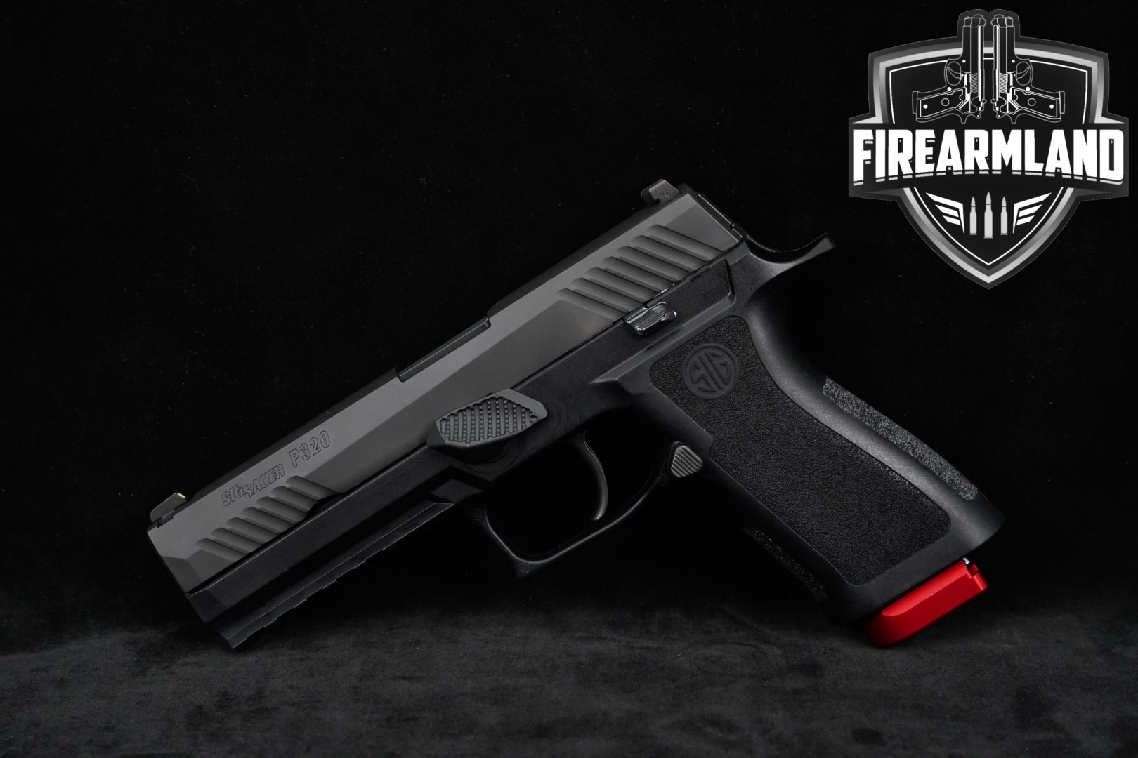 Sig Sauer P320 Full-Size 9mm Luger Black in Very Good Condition Thumbnail