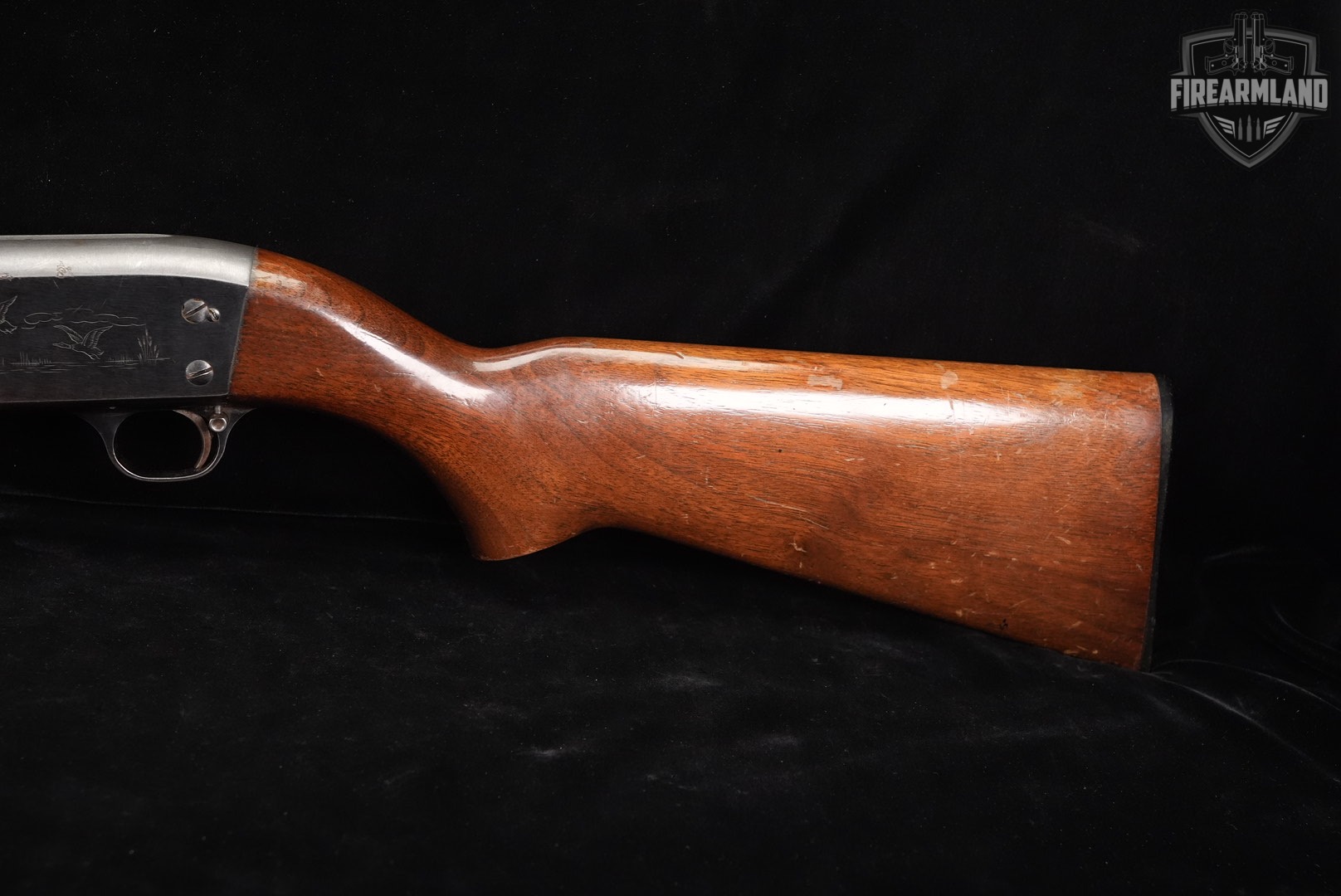 Ithaca Model 37 Featherlight 12-Gauge 28" Blued & Walnut M37 Slam-Fire-img-9