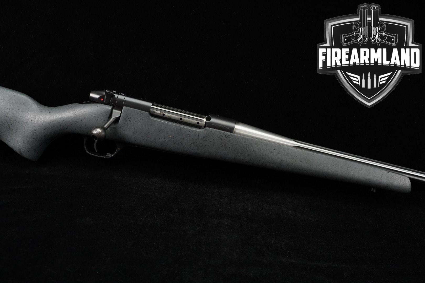2002-2004 Weatherby Mark V Accumark .300 Wby. Mag. Stainless & Gray Web in Good Condition Thumbnail