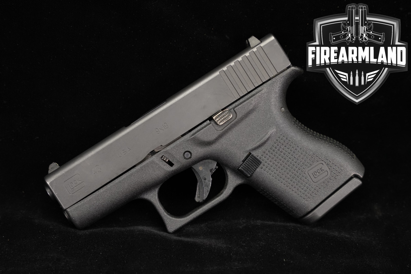 Glock G43 Slimline 9mm Luger Black in Very Good Condition Thumbnail