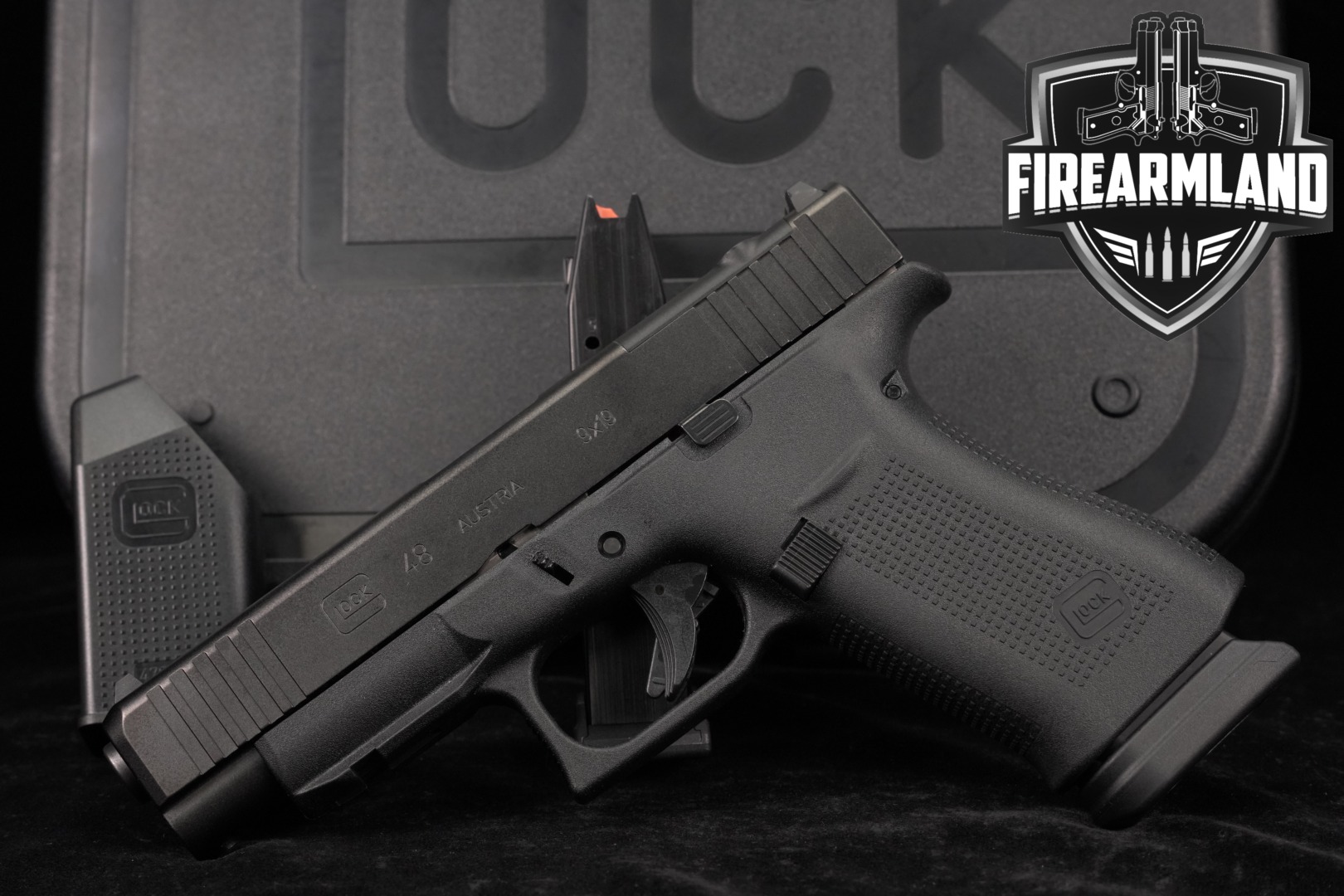 Glock 48 MOS G48 Slimline 9mm 4.17 +2 MAGS & ORIG CASE-img-0