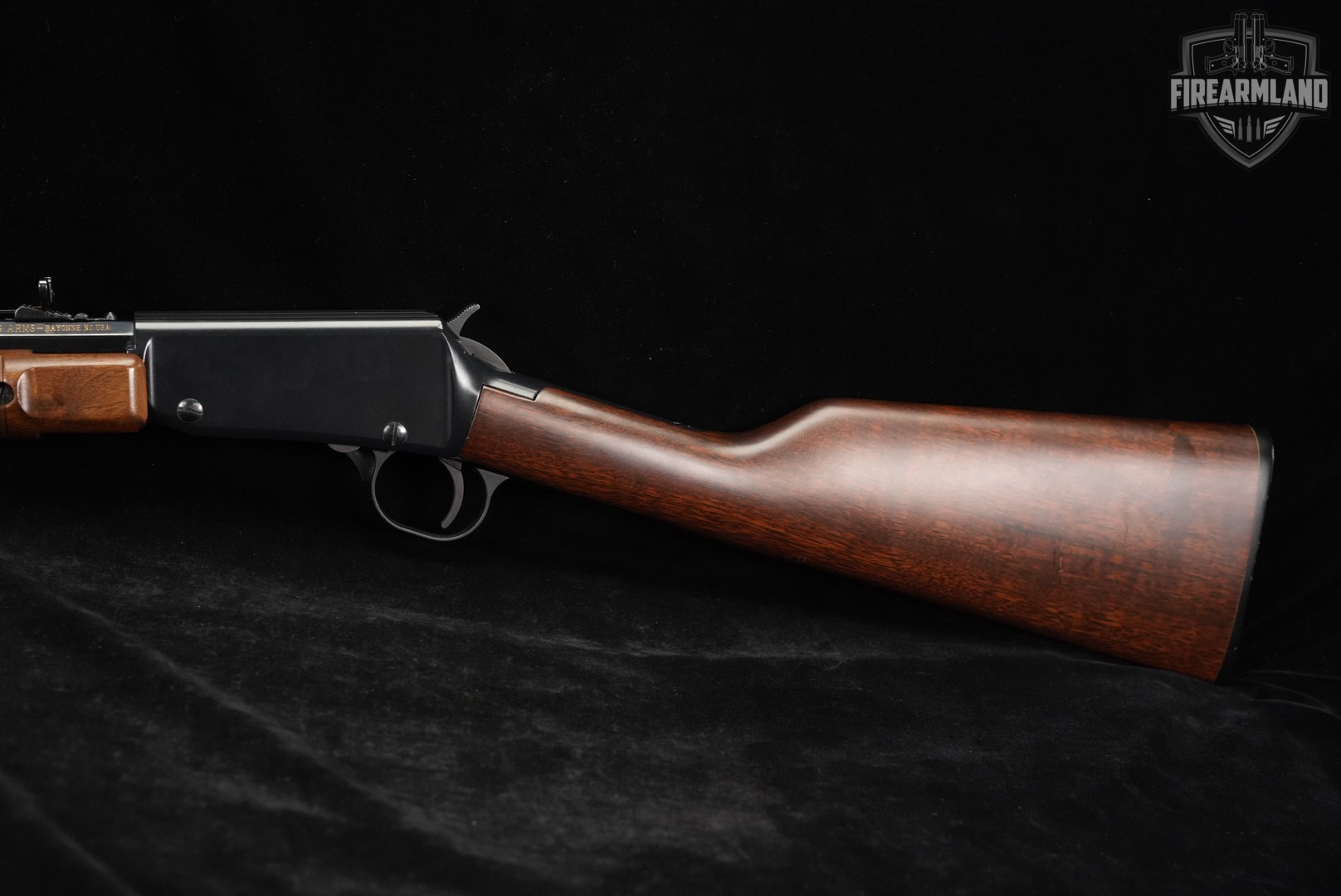 Henry Pump Action Octagon 22 Magnum / WMR 20.5" Blued & Walnut H003-TM-img-9