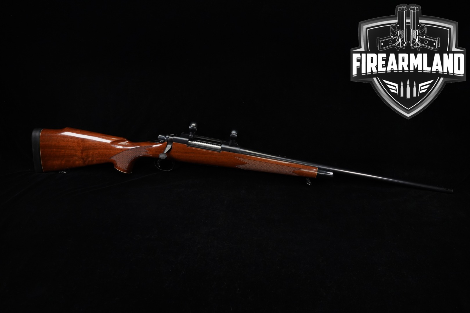 Remington Model 700 BDL 7mm Rem. Mag. Blued & Walnut in Good Condition Thumbnail