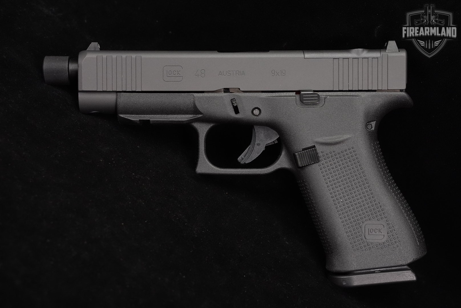Glock 48 MOS G48 9mm 4.7 Two-Tone Grey +6 MAGS & ORIG CASE-img-4
