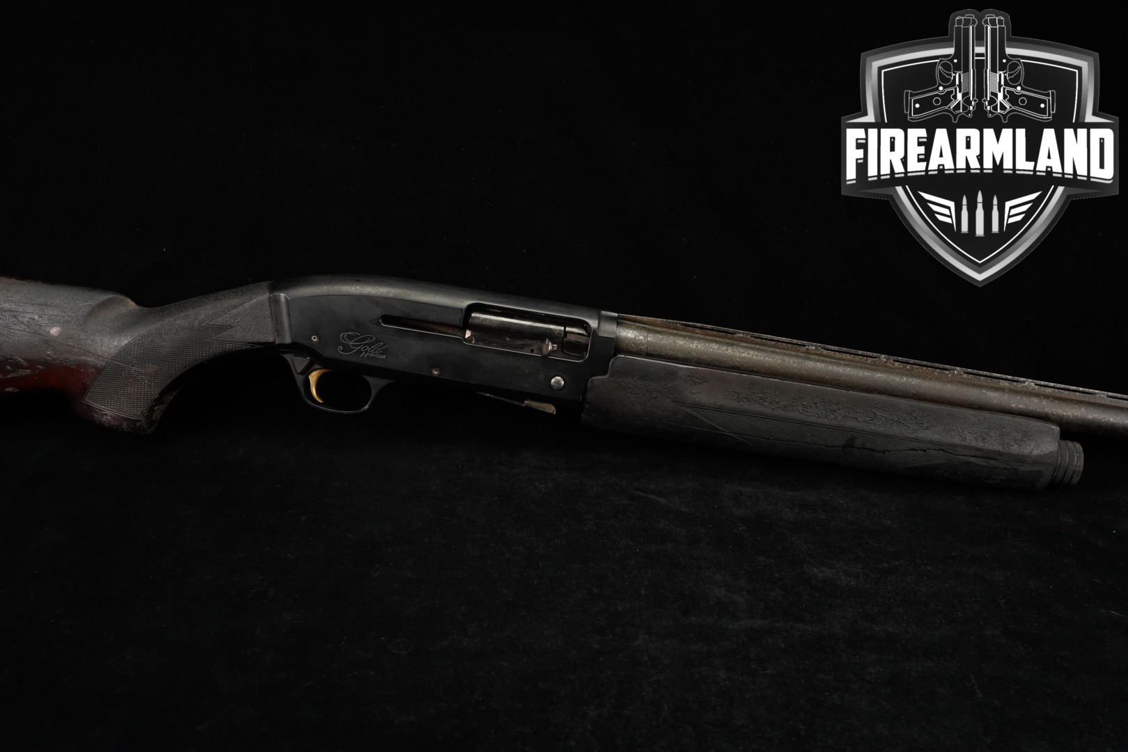 Browning Gold Hunter 12 Gauge Walnut in Poor Condition Thumbnail