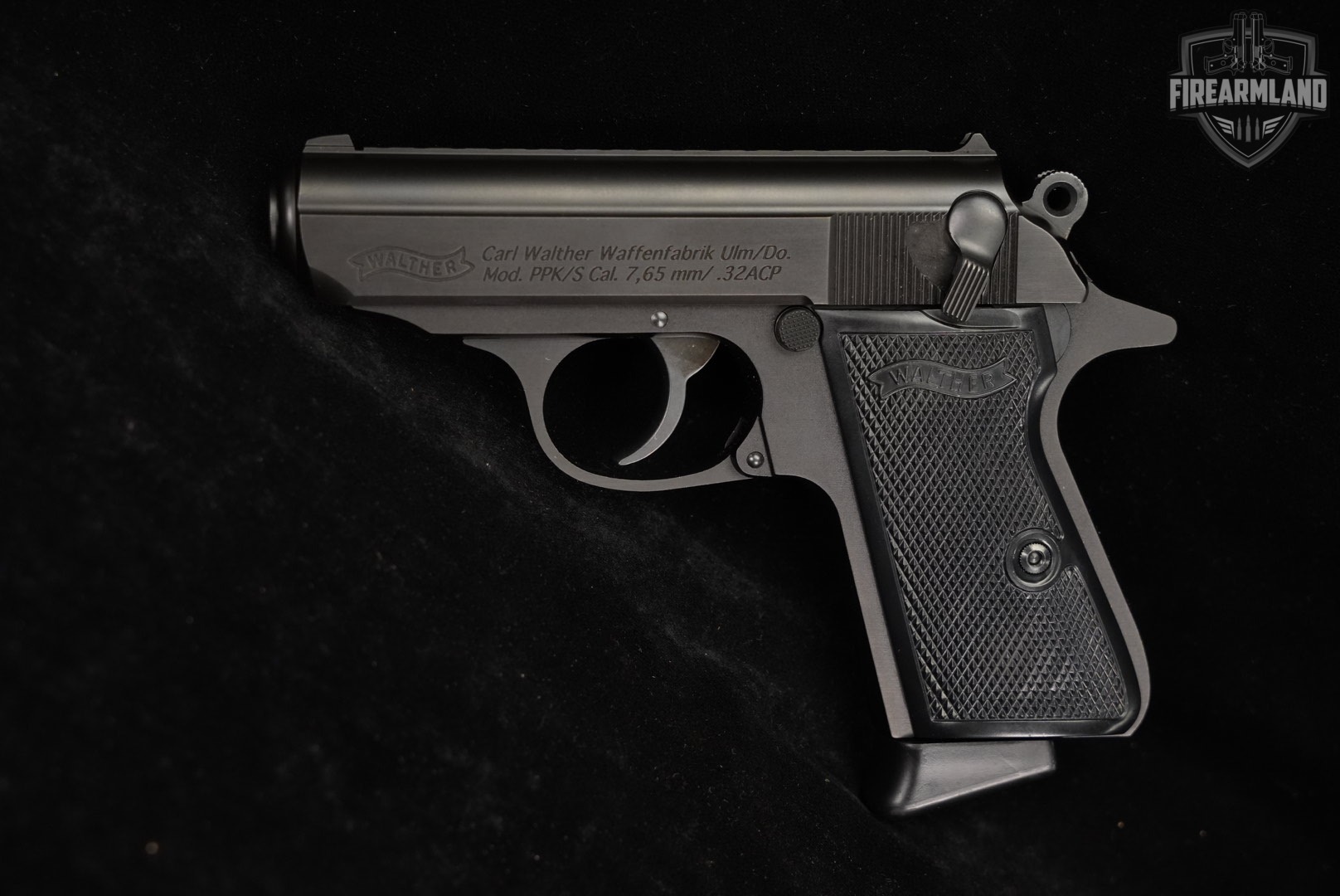 Walther PPK/S 32 ACP 3.3" PPKS PPK S +2 MAGS & ORIG CASE-img-3