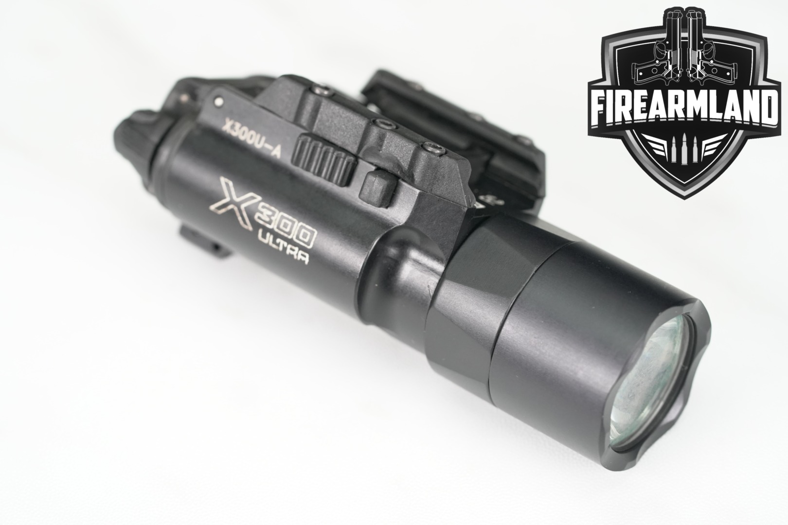 SureFire X300 Ultra X300U-A in Very Good Condition Thumbnail