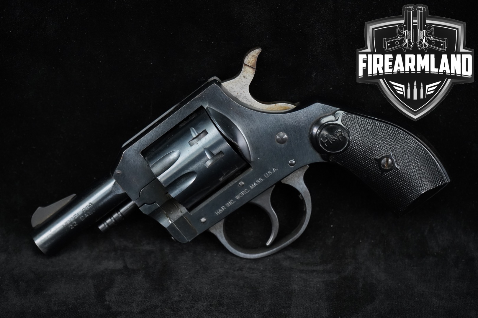 Harrington & Richardson (H&R) Model 929 Sidekick, Pre-Transfer-Bar .22 LR Blued in Good Condition Thumbnail