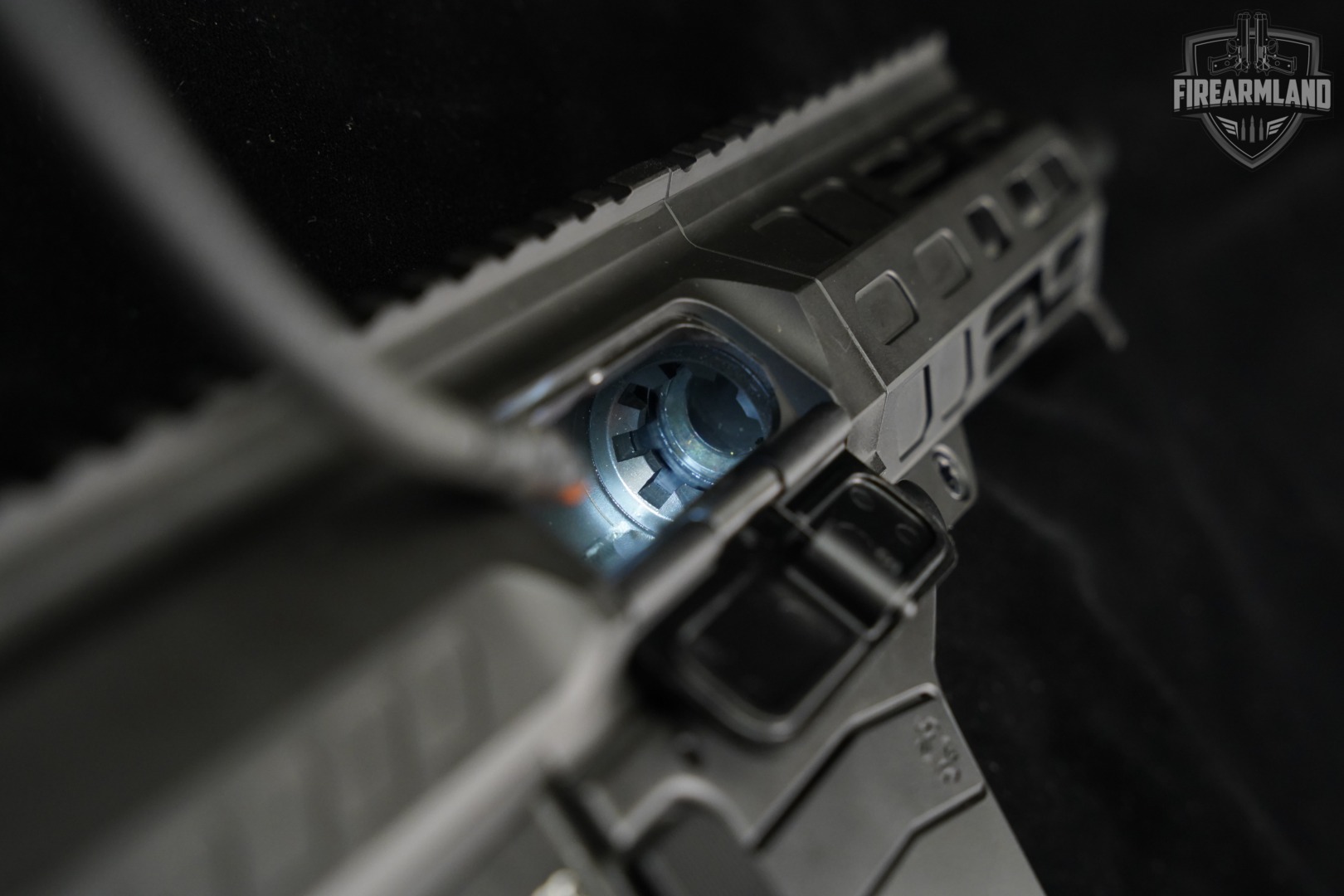 CMMG Banshee MkG 45 ACP AR-15 AR15 5" +3 MAGS & ORIG CASE-img-13
