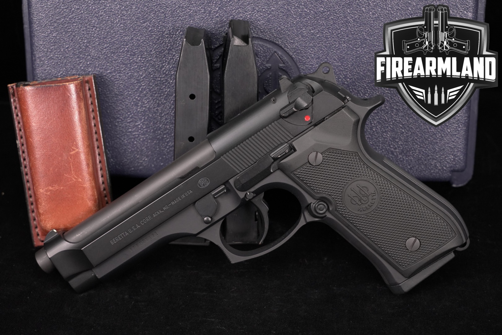 Beretta 92FS 9mm 4.9" 92 FS +3 MAGS, ORIG CASE & HOLSTER-img-0