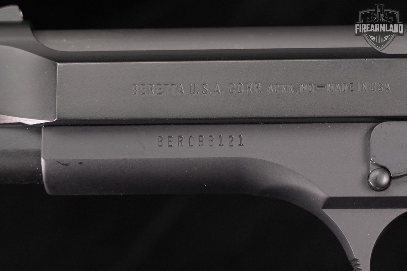 Beretta 92FS 9mm 4.9" 92 FS +3 MAGS, ORIG CASE & HOLSTER-img-13