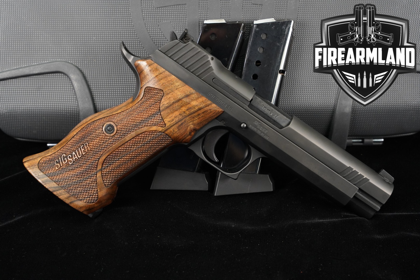 2022 Sig Sauer P210A Target 9mm Luger Black in Excellent Condition Thumbnail