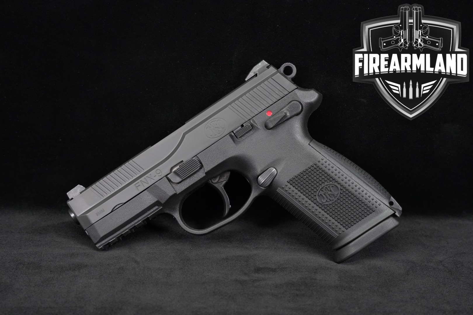 FN Herstal (FNH) FNX-9 9mm Luger Black in Excellent Condition Thumbnail