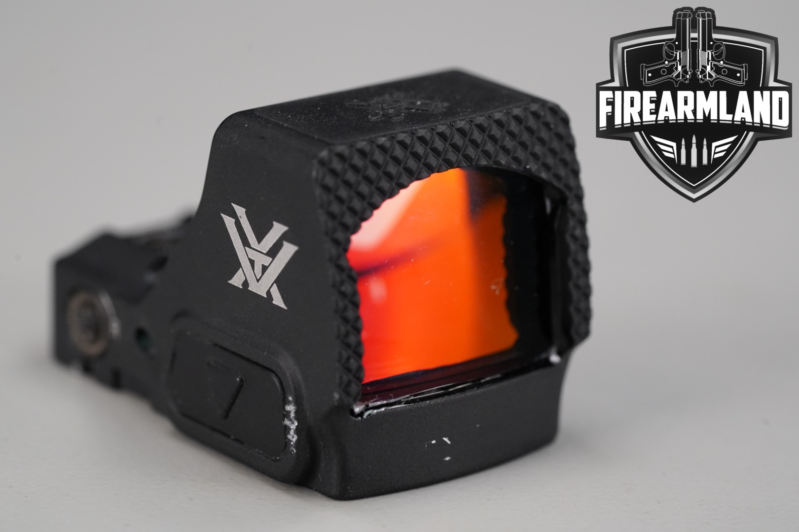 Vortex Optics Defender-ST 3 MOA Red Dot Black in Very Good Condition Thumbnail